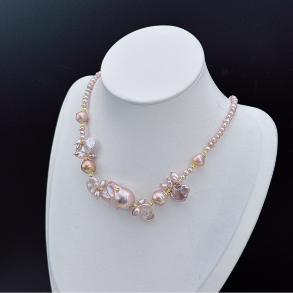 D44 Handmade Freshwater Baroque Pearl Necklace with Flame Ball Pendant - Picture 7 of 8